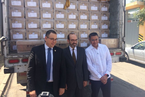 Recibe INE lista nominal de electores