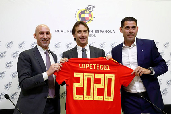 Julen Lopetegui renueva contrato con selección de España hasta 2020