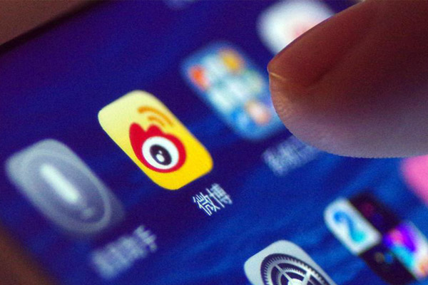 Usuarios de red social china salvan a familia a punto de morir