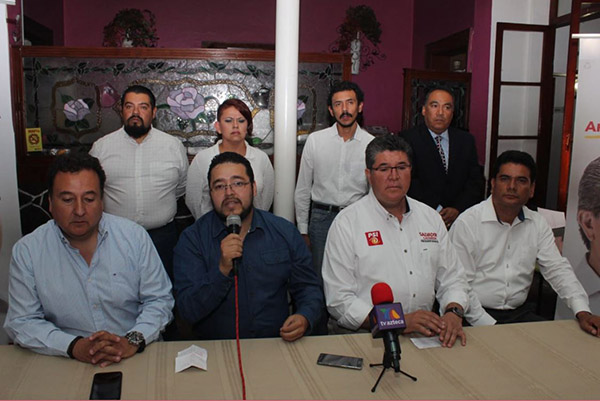Disidentes del PES anuncian respaldo a candidatura de Martha Erika Alonso