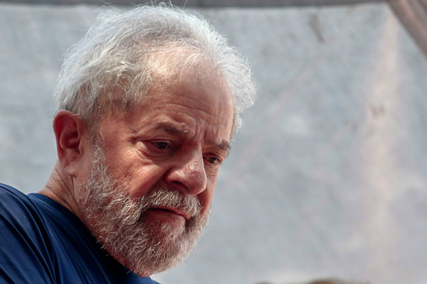 Juez devuelve a Lula da Silva beneficios de expresidentes de Brasil