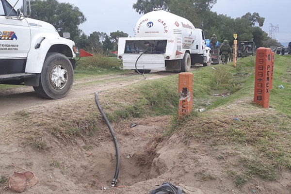 Militares decomisan vehículos, combustible y armas