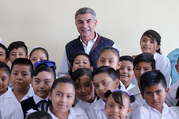 Reconstruyen más espacios educativos