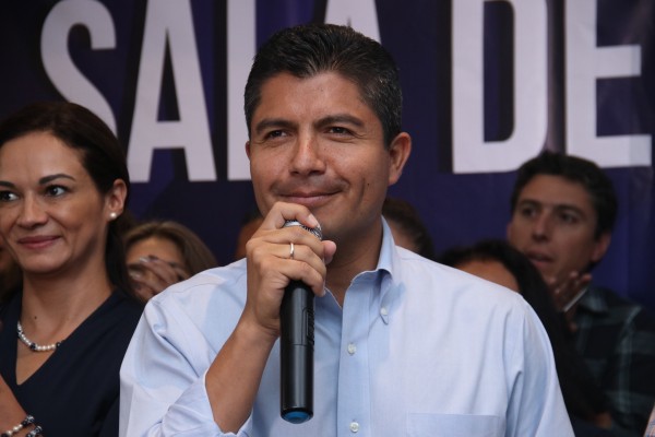Lalo acepta su derrota; fue el efecto López Obrador, dice