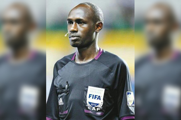 El árbitro keniano Marwa Range fue descalificado de por vida