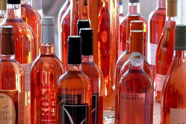 Descubren en Francia gran fraude de vino rosado francés
