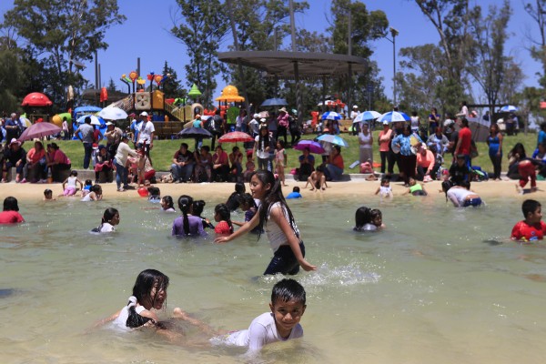 Poblanos abarrotan Parque Amalucan en reapertura