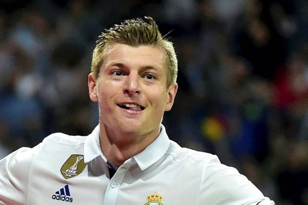 Toni Kroos es elegido como el Mejor Futbolista del Año en Alemania
