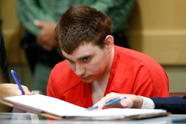 Autor de masacre de Parkland escuchaba voces de demonios