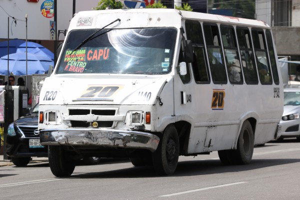 Transporte público, sin remedio en Puebla