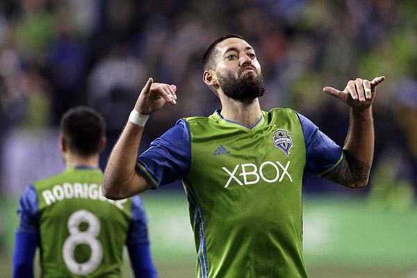 Clint Dempsey anuncia su retiro como futbolista