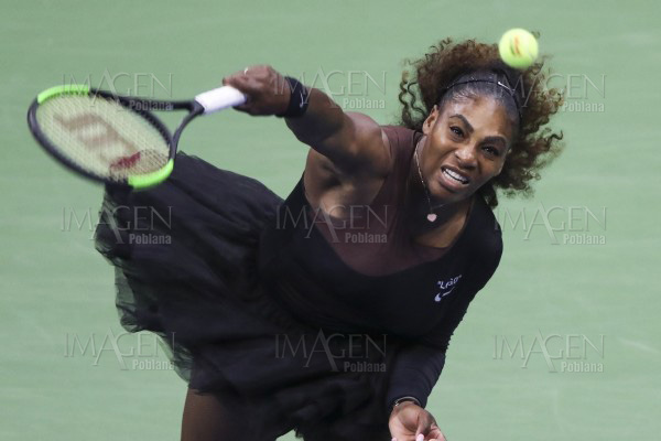 Serena Williams recibe tres multas tras perder la final del US Open