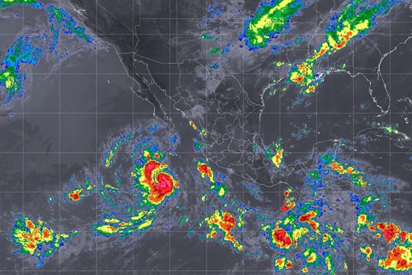 Rosa es huracán categoría 1, se ubica al oeste-suroeste de Manzanillo