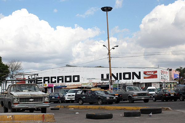 Mercado Unión, lugar de crimen, narcomenudeo y huachicol