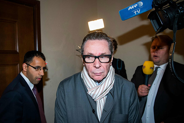 Dos años de cárcel por violación para protagonista del escándalo sexual de los Nobel