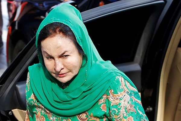 Arrestan a esposa del ex primer ministro de Malasia por caso de malversación de fondos