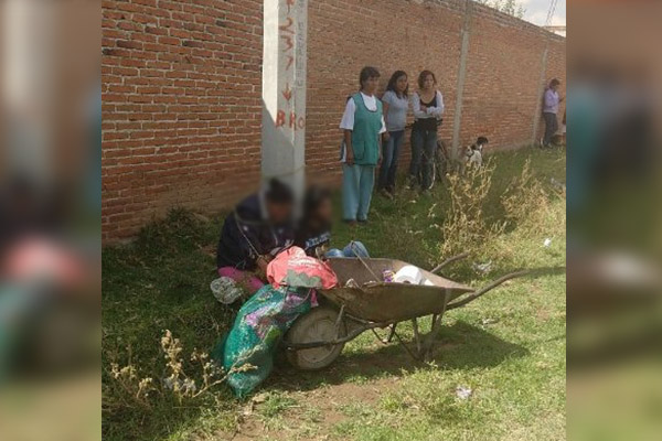 Vecinos de Amozoc, ante ausencia de policías, detienen a saqueadores de domicilios
