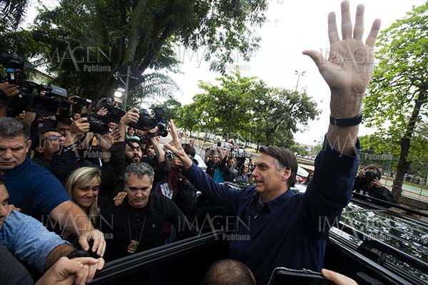 Sondeo da victoria a Bolsonaro en segunda vuelta en Brasil