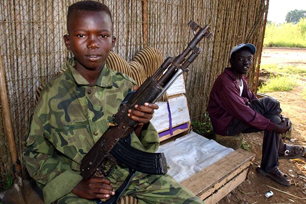 Grupo armado libera a 833 niños soldados en Nigeria, informa Unicef