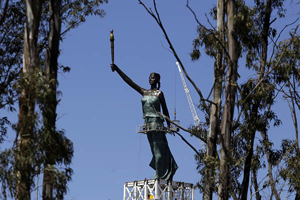 Escultura “La Victoria”, homenaje a héroes y víctimas del 19-S