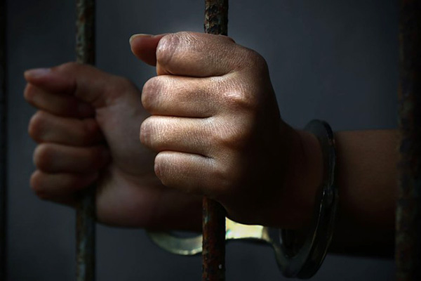 Vinculan a proceso a menor detenido con 400 dosis de metanfetaminas