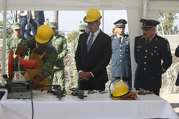 Destruyen armas de fuego Sedena y Gobierno de Puebla