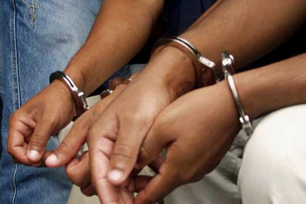 Detienen en San Manuel a dos delincuentes tras asalto a cuentahabiente