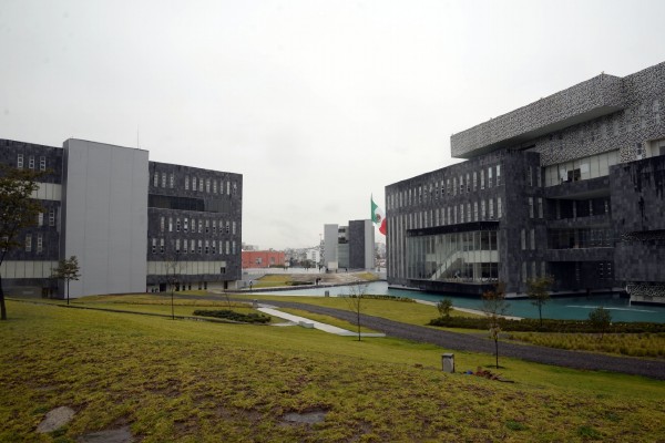 Cierran oficinas por asueto de Día de Muertos: SFA