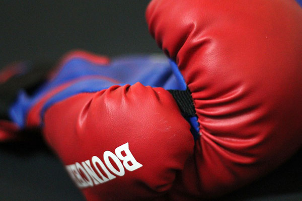 Una leyenda del boxeo tailandés muere tras dramático nocaut (video)