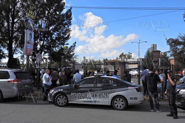 Desalojan escuelas por detonaciones de arma de fuego