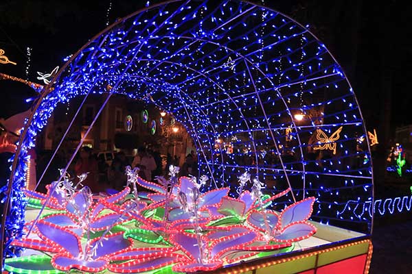 Villa Iluminada, dos kilómetros de luz e ilusión navideña