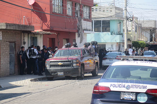 Tres asesinados por balacera en tianguis