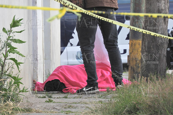 Matan a universitaria al salir de su casa