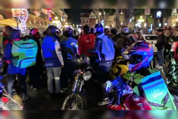 Protestan repartidores contra Uber Eats tras muerte de motociclista