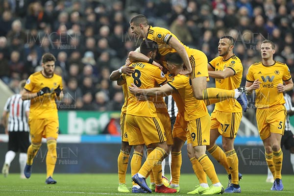 Wolverhampton ansía quitarle invicto a Liverpool en Liga de Inglaterra