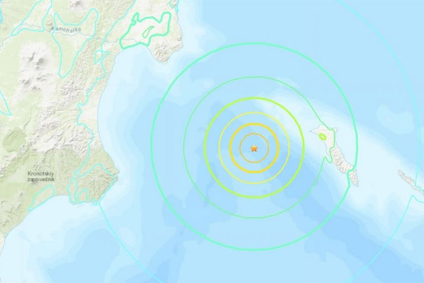 Sismo de 7.5 grados golpea a Rusia; emiten alerta de tsunami