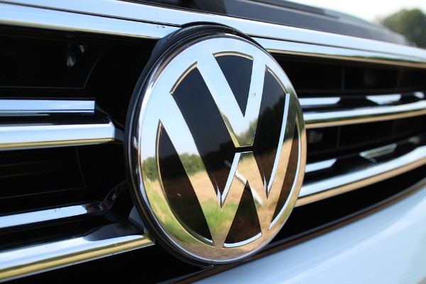Volkswagen retirará más de 357,000 vehículos por riesgo de cortocircuito