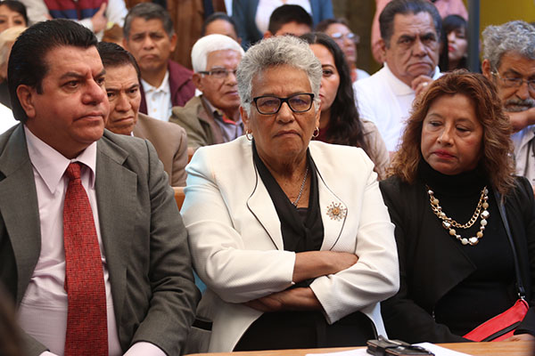Regidora Rosa Márquez enseña el “músculo político”