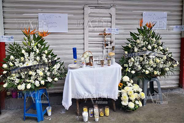 Con misa y homenaje despiden a taquero asesinado en La Acocota