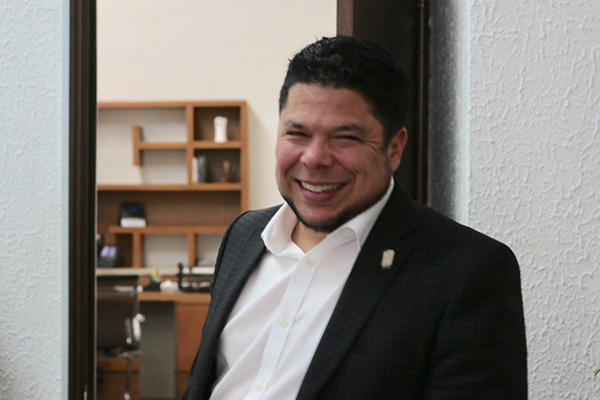 La definición del gobernador interino se hará bajo la premisa del consenso y diálogo: Biestro