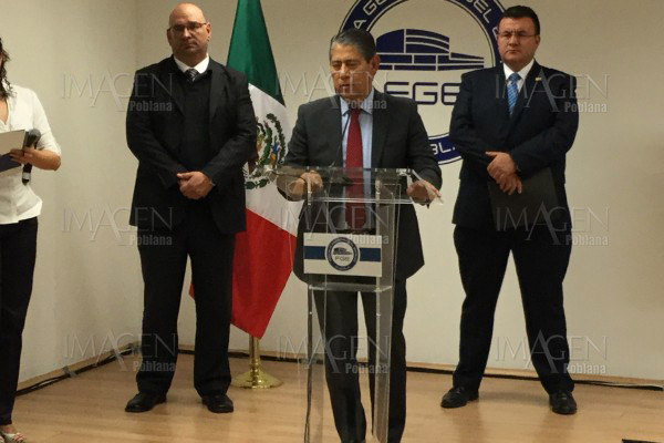 Fiscalía hace cateos en Tehuacán, Teziutlán y Ajalpan contra robo de autopartes
