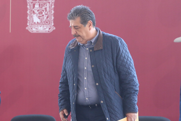 Evidencian a edil de Huauchinango ante López Obrador
