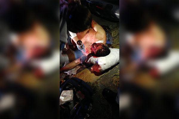 Pareja de delincuentes asaltan y apuñalan a taxista