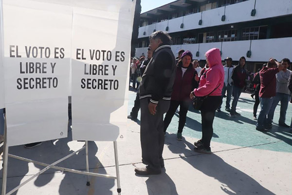 En calma se desarrollan plebiscitos en juntas auxiliares del estado: SGG