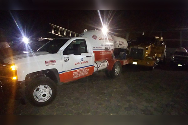 Policía de Ocoyucan frustra robo de pipas de gas LP