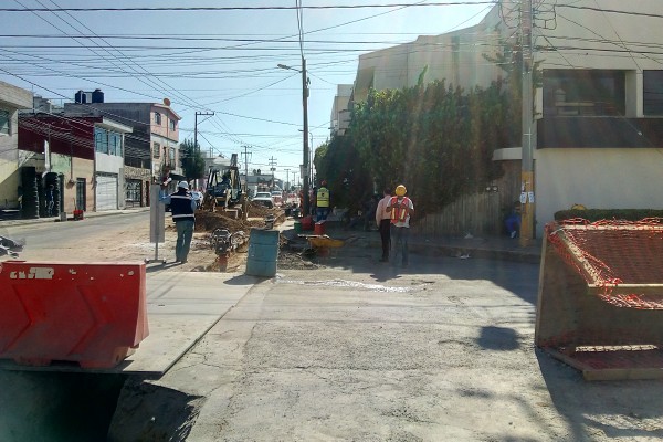 Agua de Puebla y obras, dolores de cabeza de la colonia Azcárate