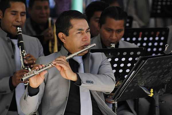 Gobierno municipal amplía oferta cultural con la carpa del zócalo