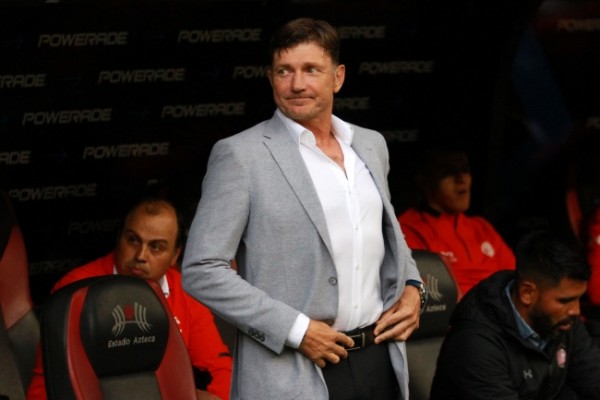 Toluca anuncia salida de Hernán Cristante como técnico