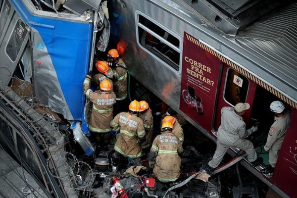 Choque de trenes deja un muerto y ocho heridos en Río de Janeiro