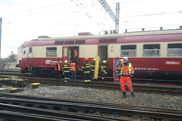 Al menos 21 heridos por colisión de trenes en República Checa